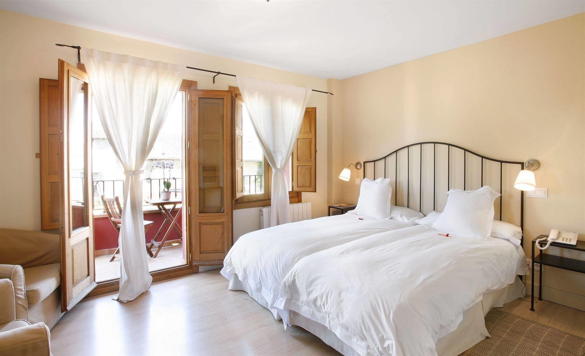 Hotel Rincon De Traspalacio Робледо-де-Чавела Экстерьер фото